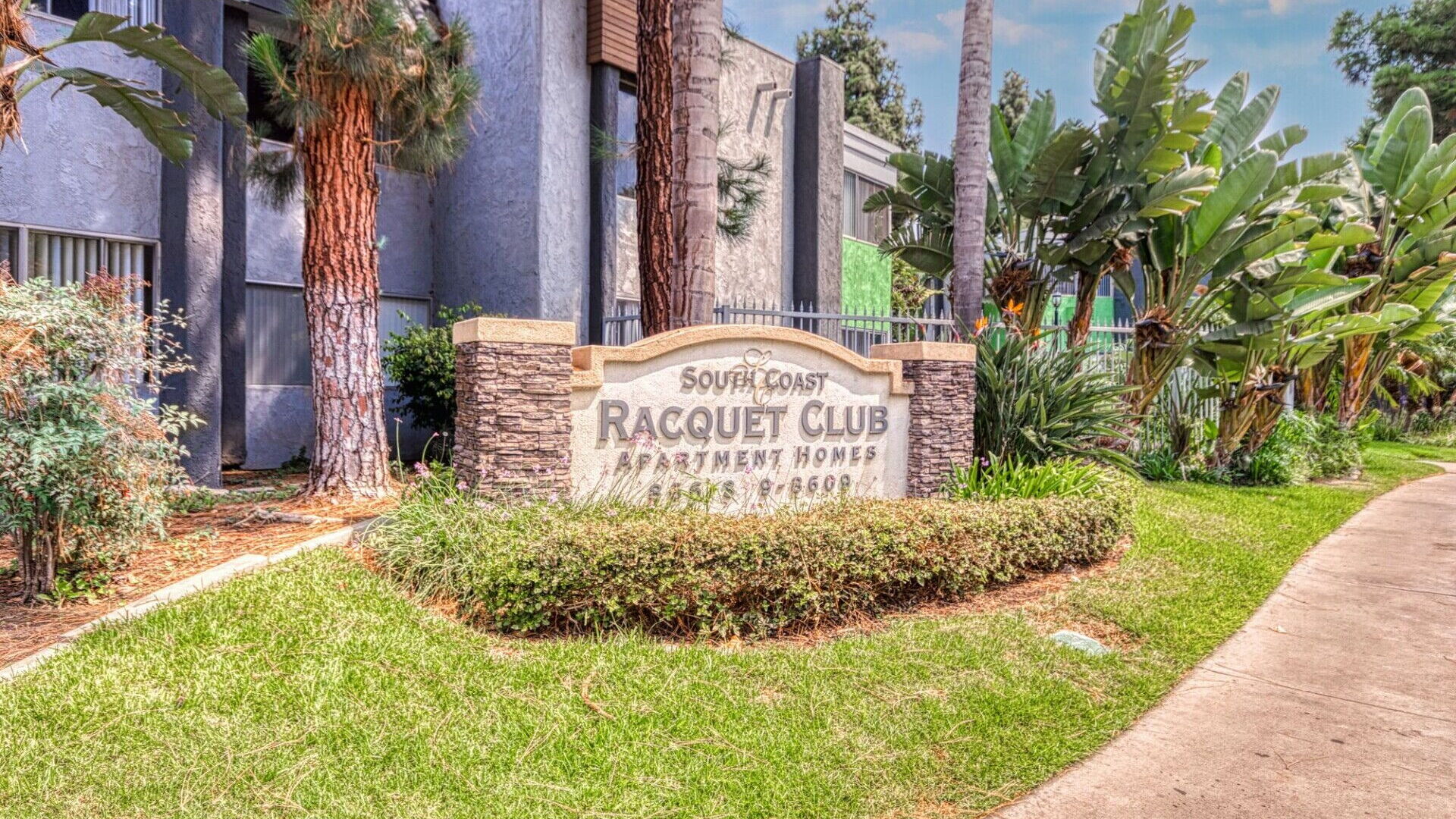 South Coast Racquet Club - Apartments in Santa Ana, CA