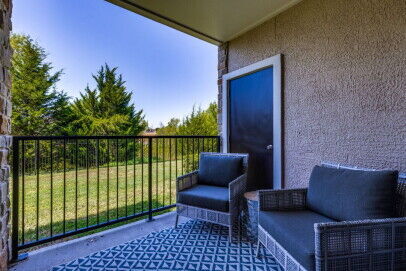 Willow Oak: Beds - 2: Baths - 2: SqFt Range - 996 to 996