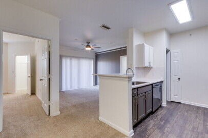 Willow Oak: Beds - 2: Baths - 2: SqFt Range - 996 to 996