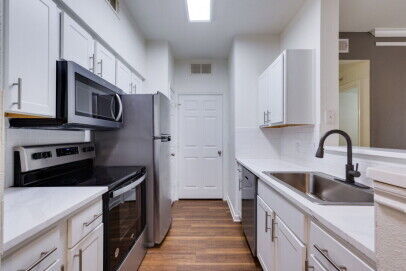 Willow Oak: Beds - 2: Baths - 2: SqFt Range - 996 to 996