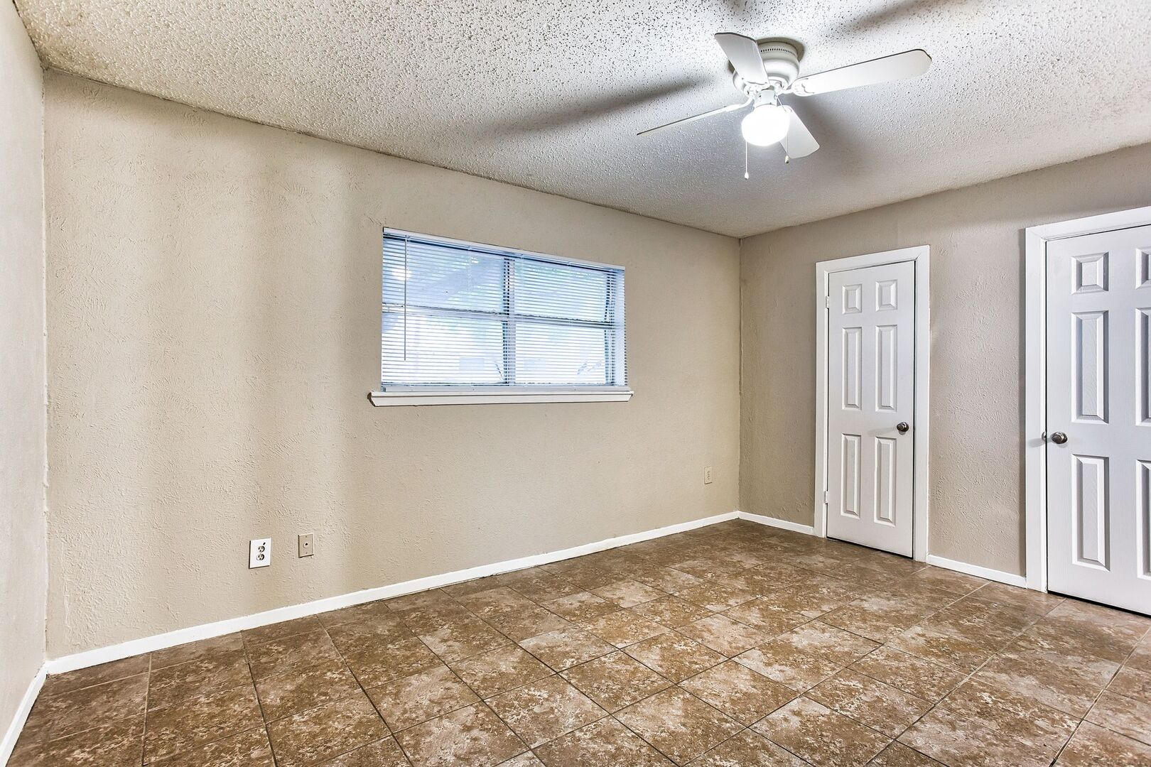 North Dallas Apartments Courtney Place