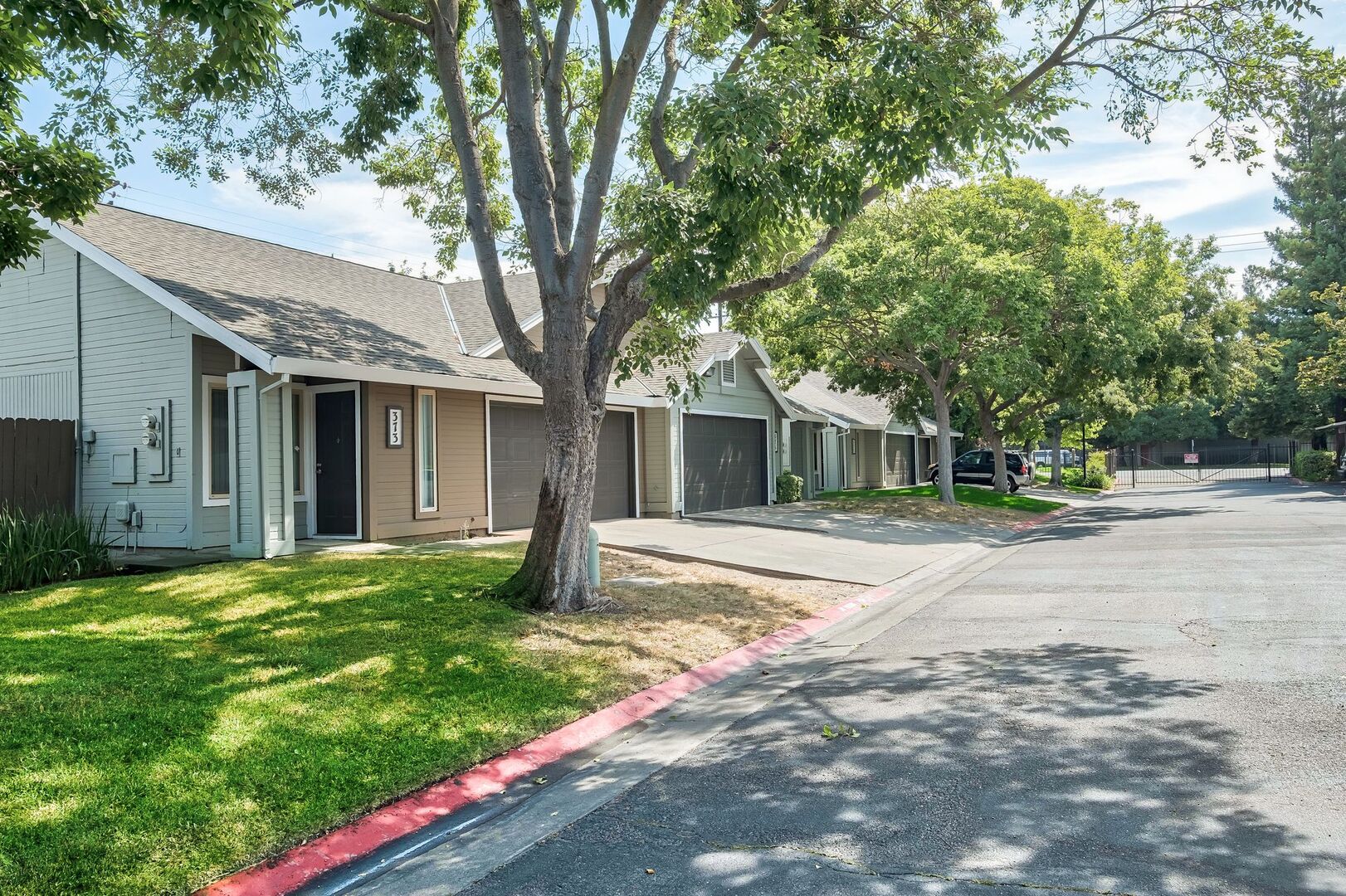 Bellwood Apartments Photo Gallery Sacramento, CA Apartment Pictures
