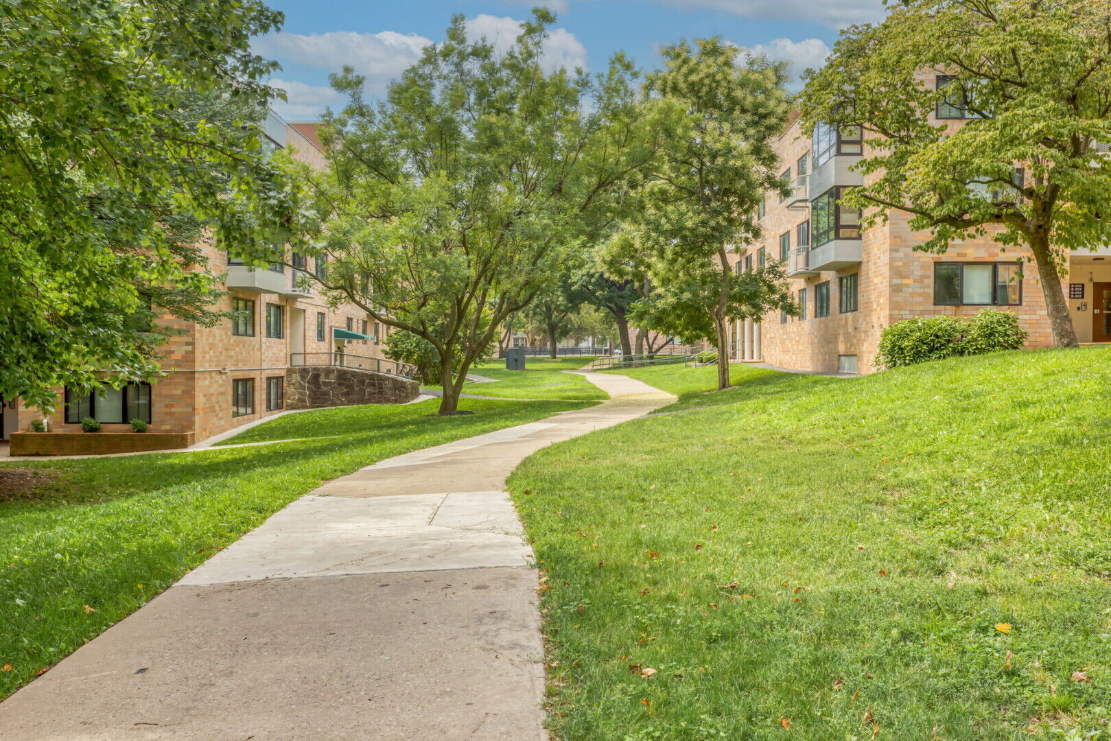 Carl Mackley Houses Photo Gallery Philadelphia, PA Apartment Pictures