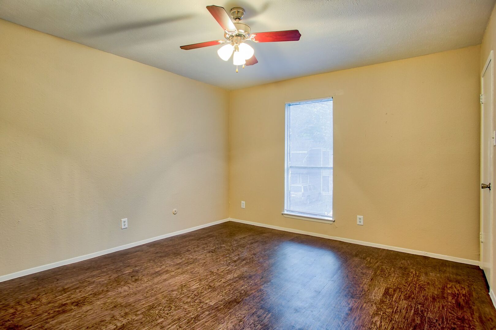 Apartments for Rent in Dallas, TX Ventana Ridge Home